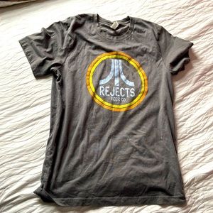 Canvas Rejects Beer retro style logo size large